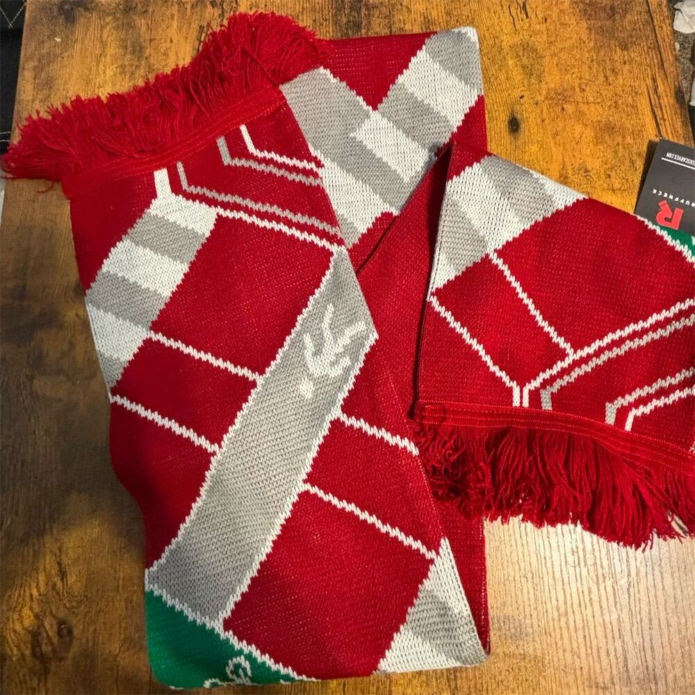 Vintage Ruffneck Red & White Geometric Knit Scarf Unisex Winter Warm